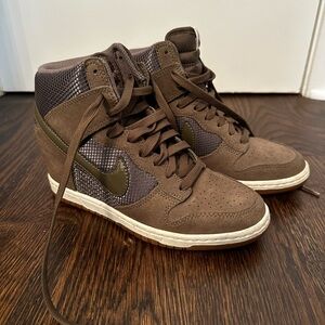 Nike wedge Sneaker